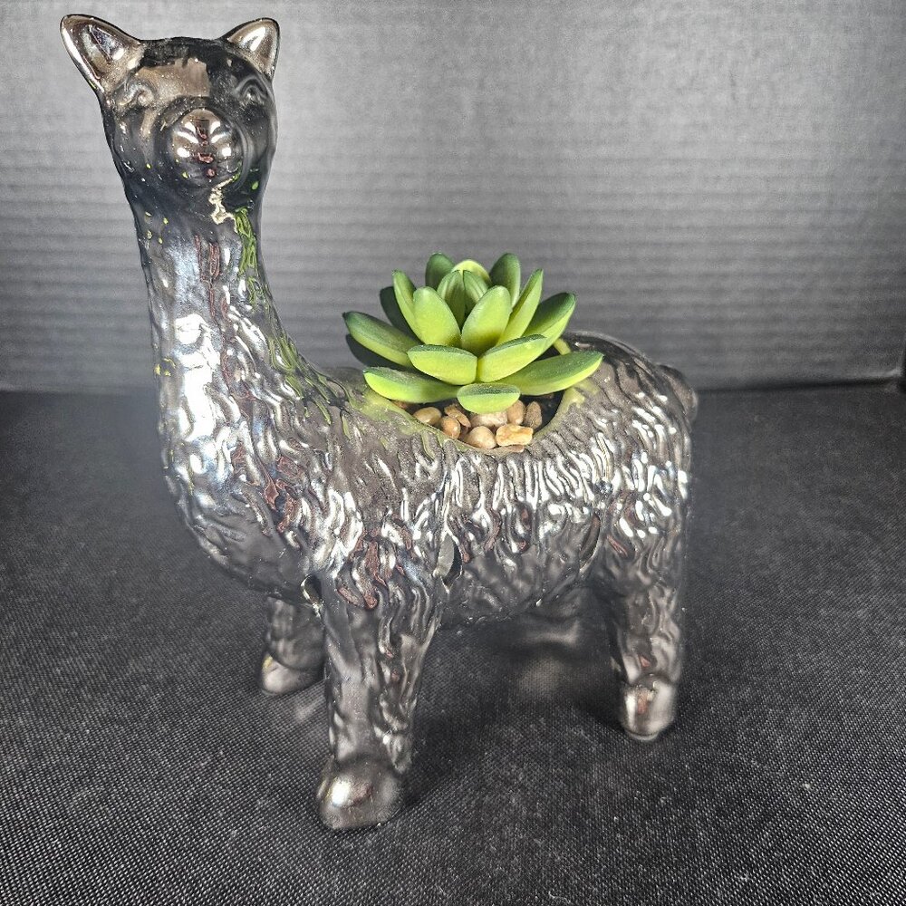 Silver Finish Ceramic Llama With Faux Succulents And Potpourri Compartments 7.5"